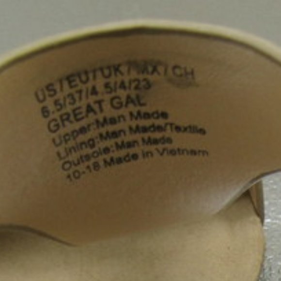 KENNETH COLE WOMEN'S SANDALS "GREAT GAL". SOFT GOLD. 6.5. NIB - Picture 7 of 11